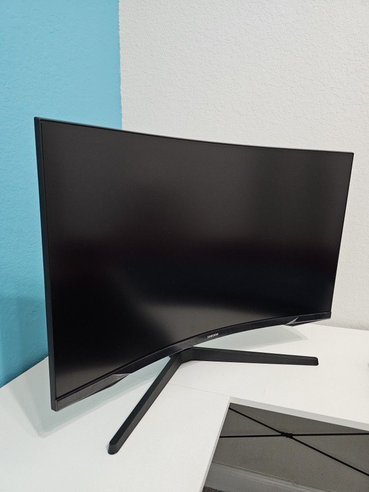 SAMSUNG 32" Odyssey G55A QHD 165Hz 1ms Curved Gaming Monitor