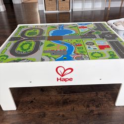 Kids play table