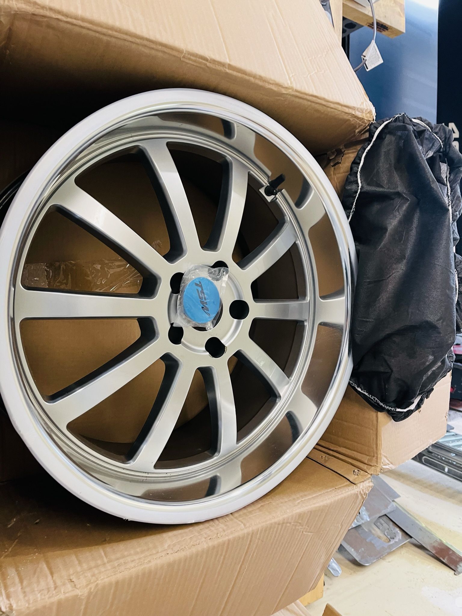 TSW WILLOW 20x10. 5x114.3 ET 25
