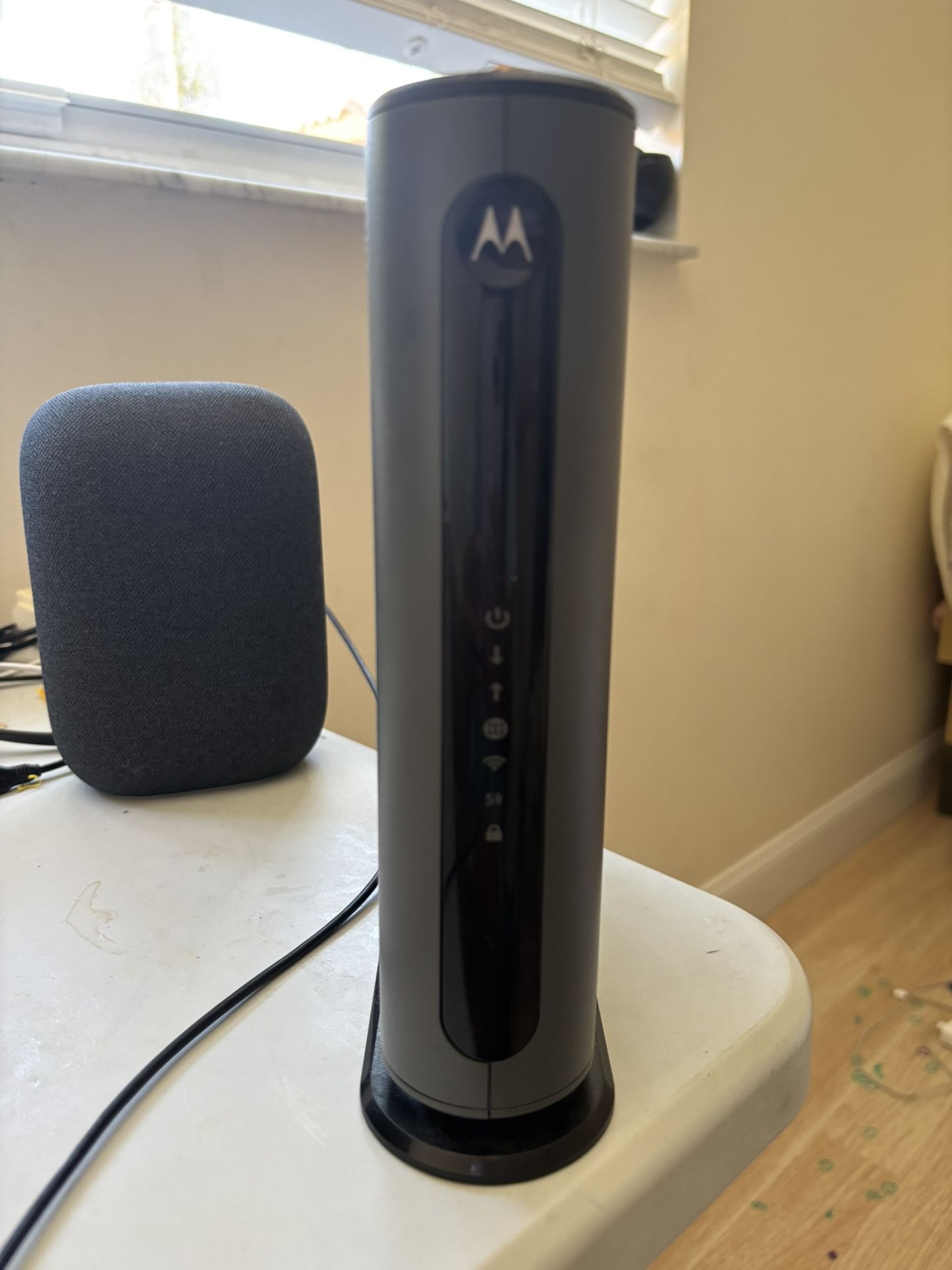 Motorola Router Model MG 7550 16+4