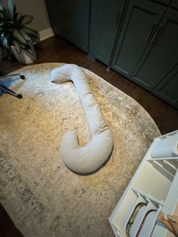 Pregnancy pillow