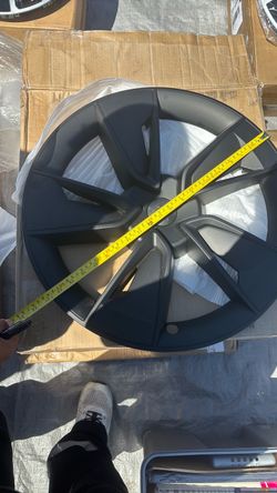Matte Black Turbine-Style Wheel Cover