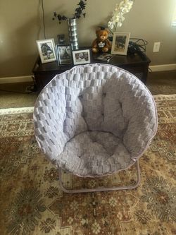 Lavender Faux Fur Saucer Chair