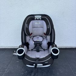 GRACO FOREVER 4 In 1 CONVERTIBLE CAR SEAT!!