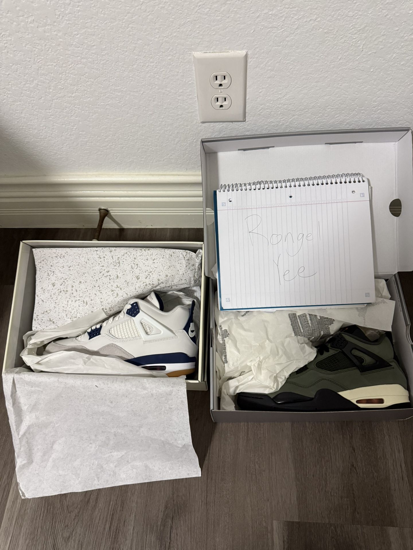 AJ4 Undefeated and AJ4 SB Navy Blue Bundle Size 8.5