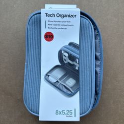 🎒 U Brands Dual Zip Canvas Tech Pouch – Brand New – $10 – Hillsboro Pickup