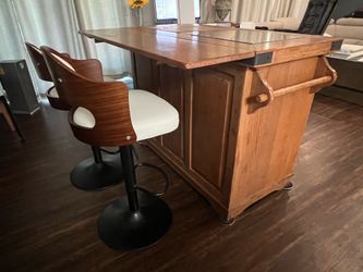 Solid Wood Kitchen Island and Breakfast Bar