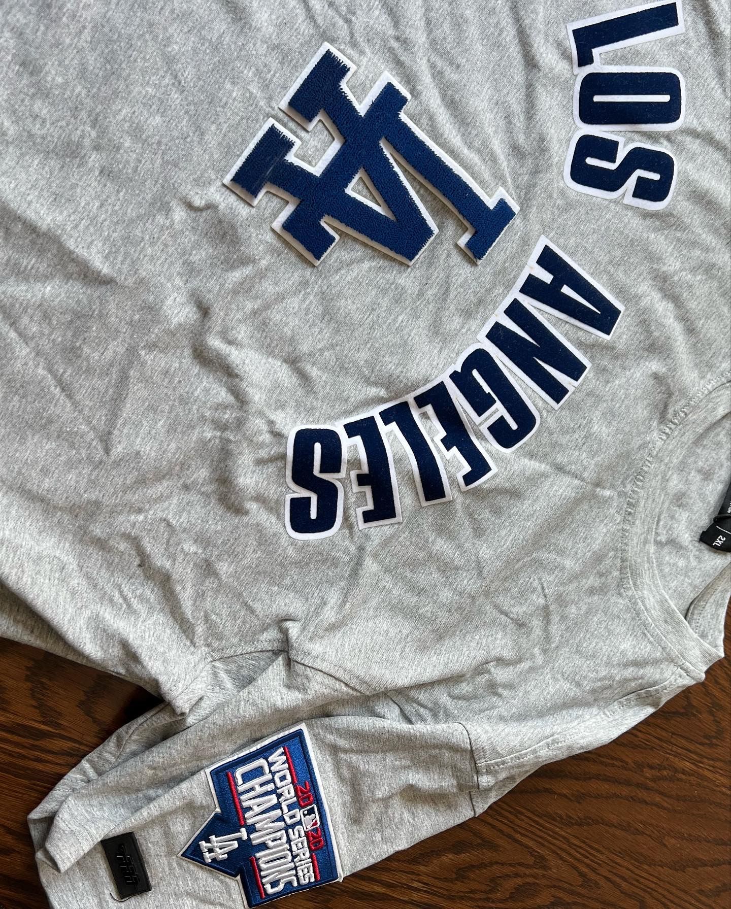 Vintage Dodgers 1988 World Series World Championship T-Shirt By Garan for  Sale in Los Angeles, CA - OfferUp