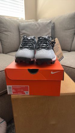 Nike Baseball Cleats