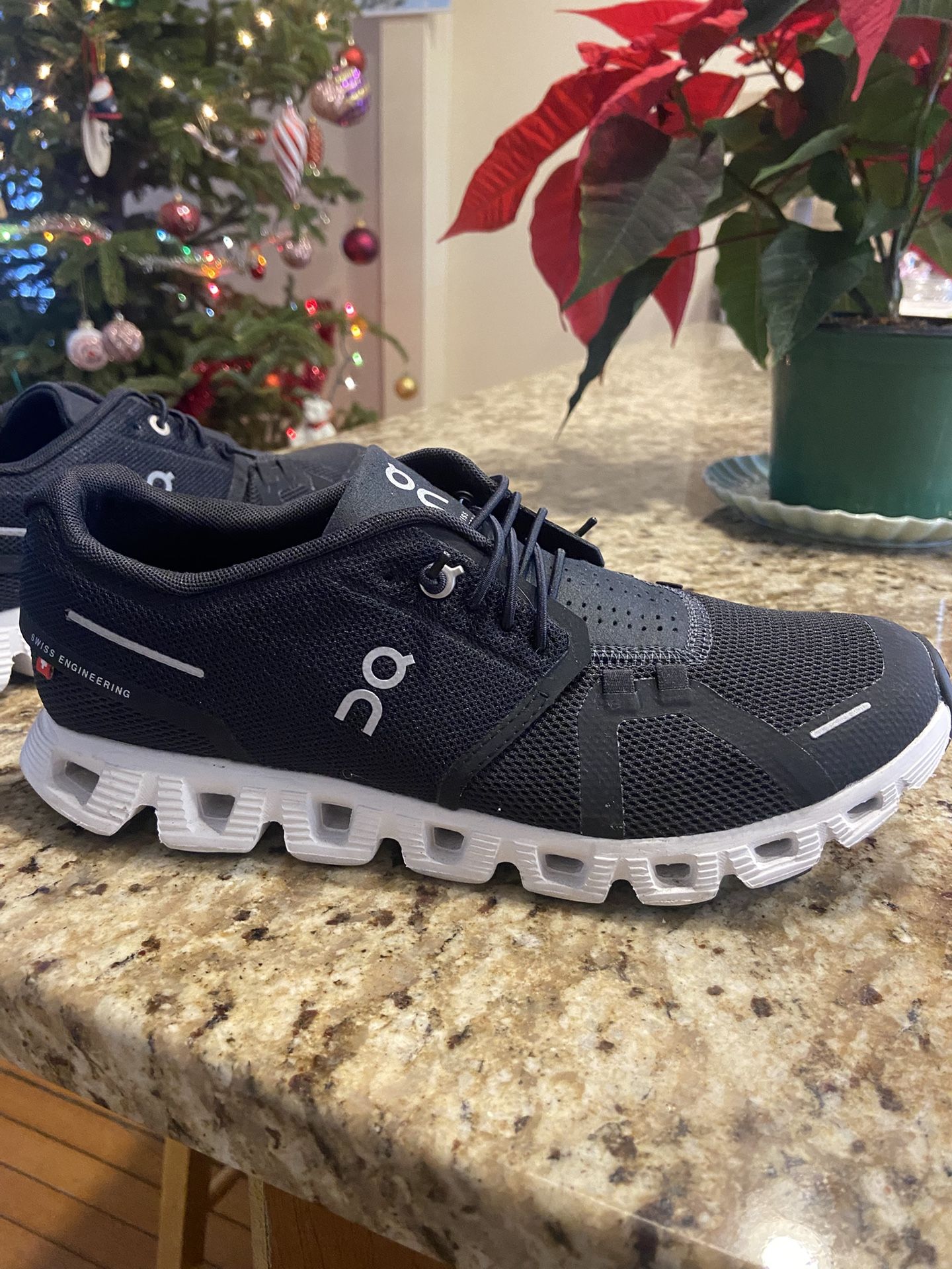 On Cloud 5 Women’s Sneakers