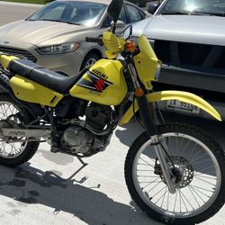 2002 Suzuki DR200 Motorcycle 