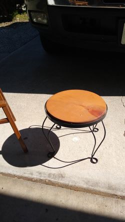 Round stool