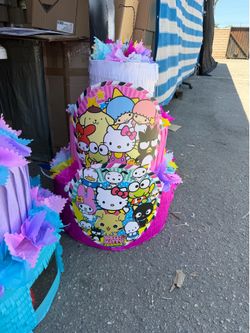 Hello kitty Sanrio three tier pinata with balls