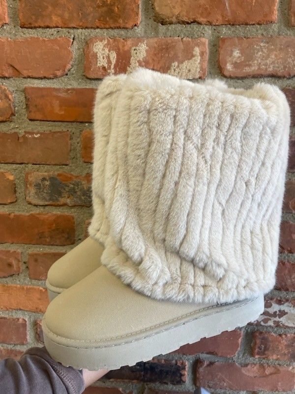 Faux Fur Boots Size 10.5