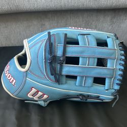 *NEW* 2026 A2000 Classics Series 1777 12.75” Outfield Baseball Glove 