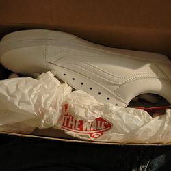 Old Skool All White Vans Size 9