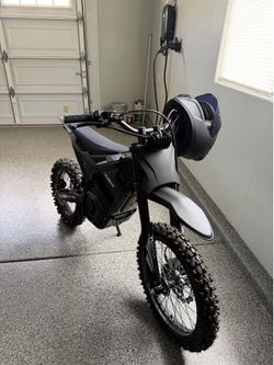 Dirt bike