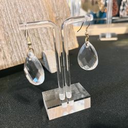 Ladies Tear Drop Earrings 