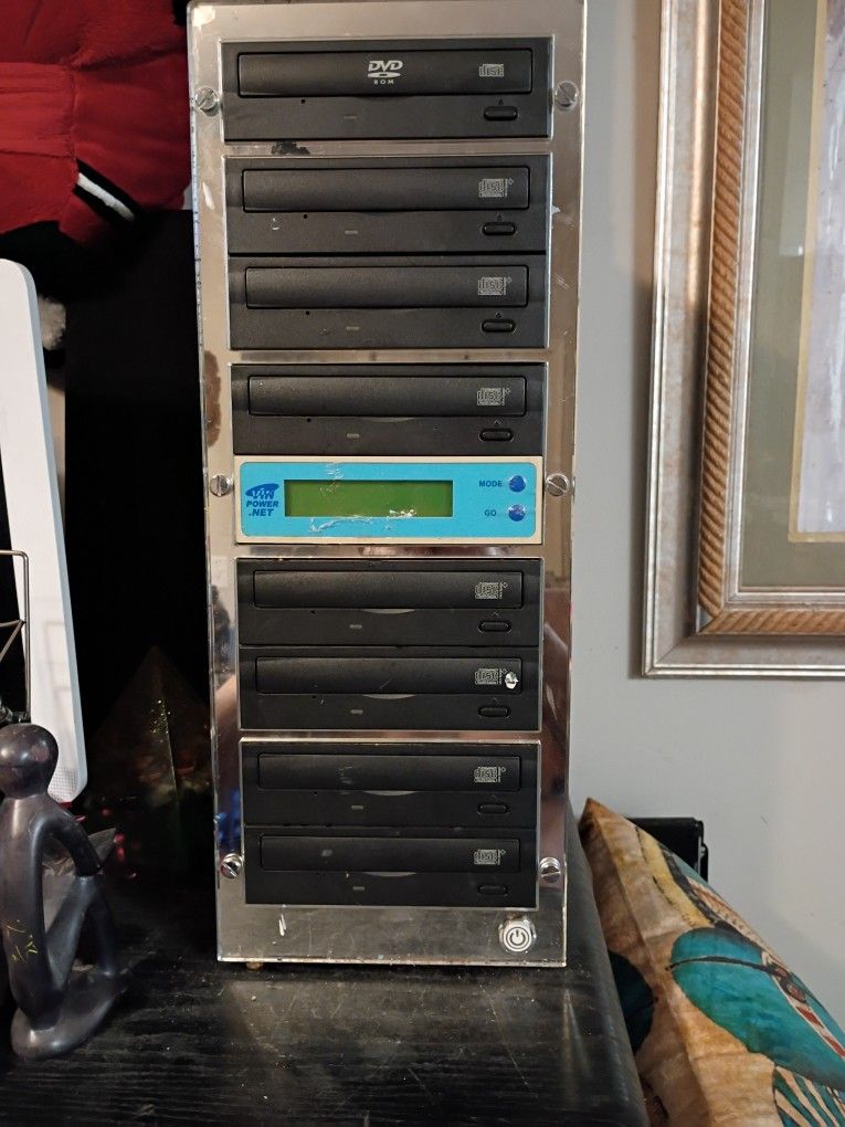 PRO DUPLICATOR 1- 8 CD/DVD VIN ". POWER NET ". BURNER DUPLICATOR