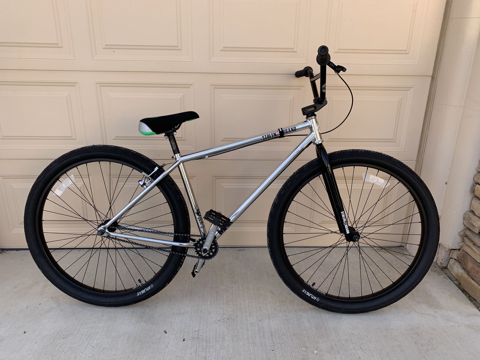 “Stolen brand “29” Max Cruiser