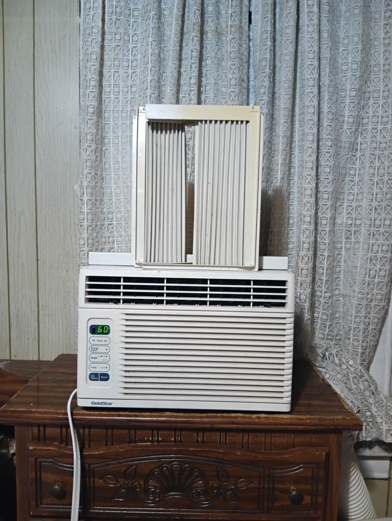 NEW LG Goldstar 6500 btu Air Conditioner