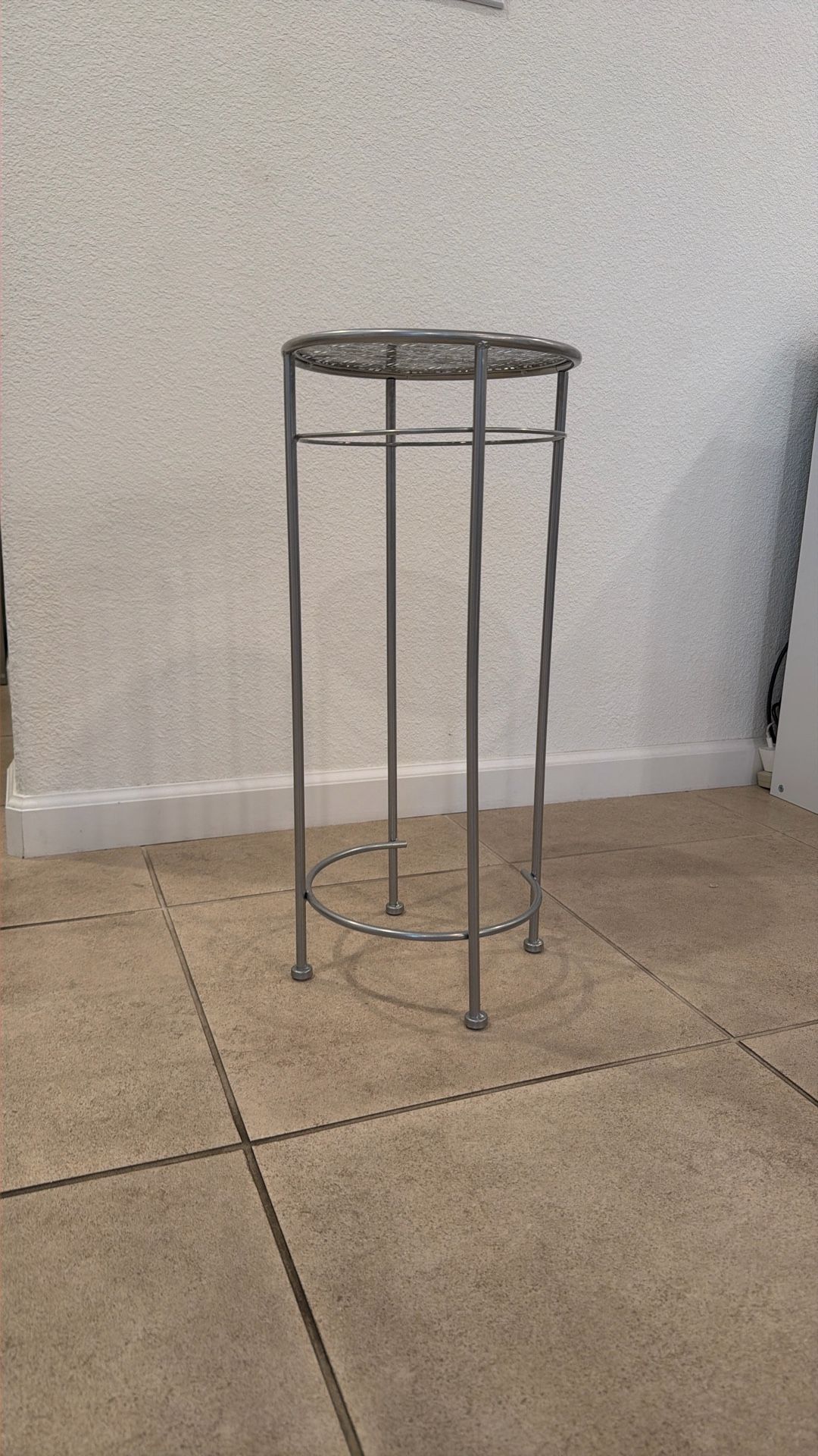Plant stand