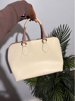 Hand bag