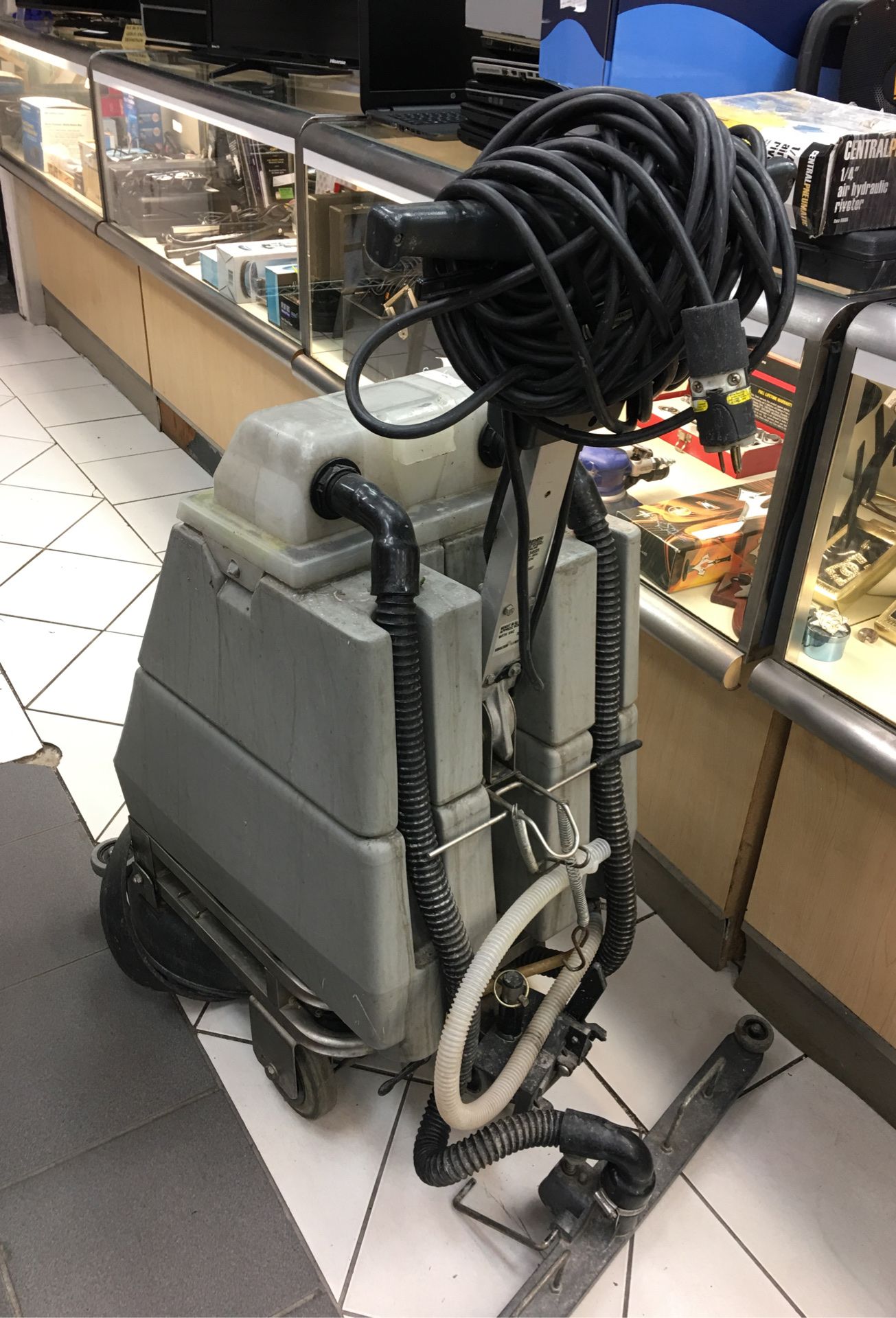 Numatic TT 345SR commercial floor scrubber cleaner