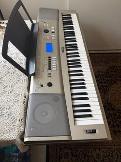 Great Yamaha keyboard YPG-235