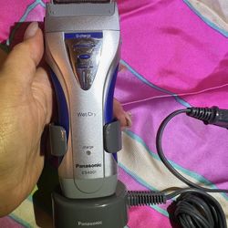 $15 OBO - Panasonic ES4001 wet/dry men's electric shaver