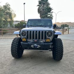 Motobilt Crusher Front Bumper Jeep JL