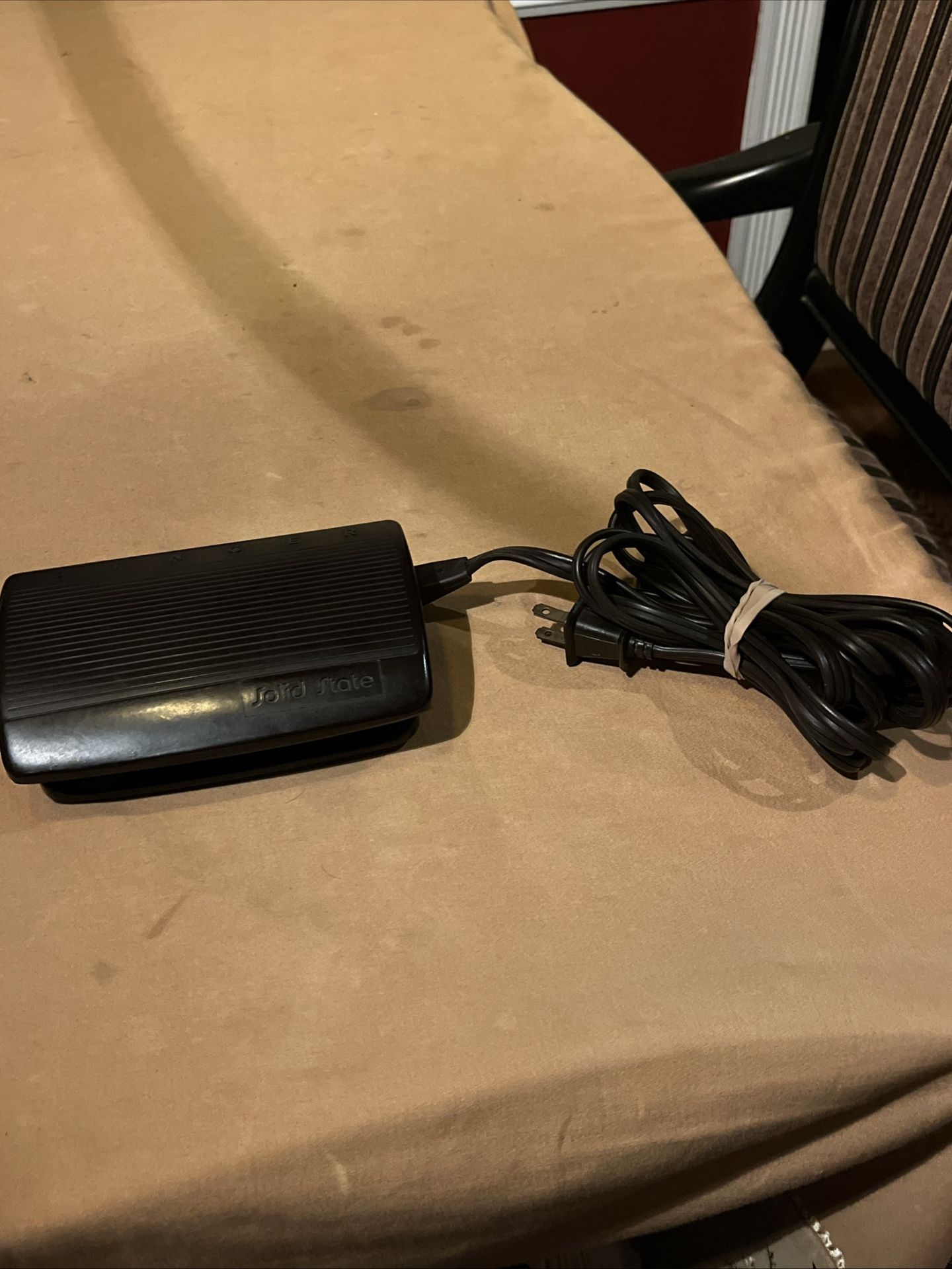 Singer CR (contact info removed)80-001 Solid State Sewing Machine Brown Foot Pedal