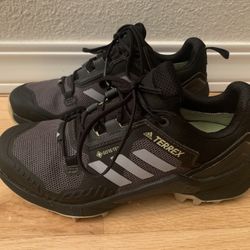Adidas Terrex  Gore-tex Hiking Shoes Black/Grey Women Size 6