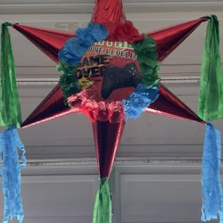 Game 🎮  Star Pinata 