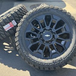 22" Black Wheels 22x9 8x180 Rims and 35” Tires 3500 Chevy 2500 Silverado Chevrolet GMC Sierra Denali HD 2500HD 3500HD AT4 Ultimate