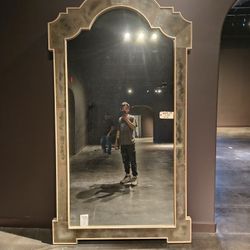 Alfredo Paredes 8ft Mirror