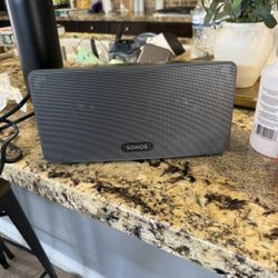 Sonos PLAY:3 speaker