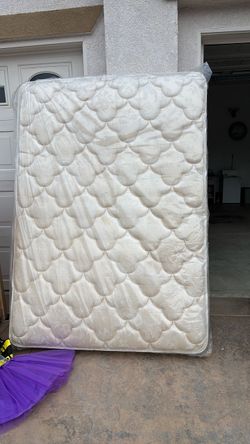 Full size Mattress/Box Spring Set