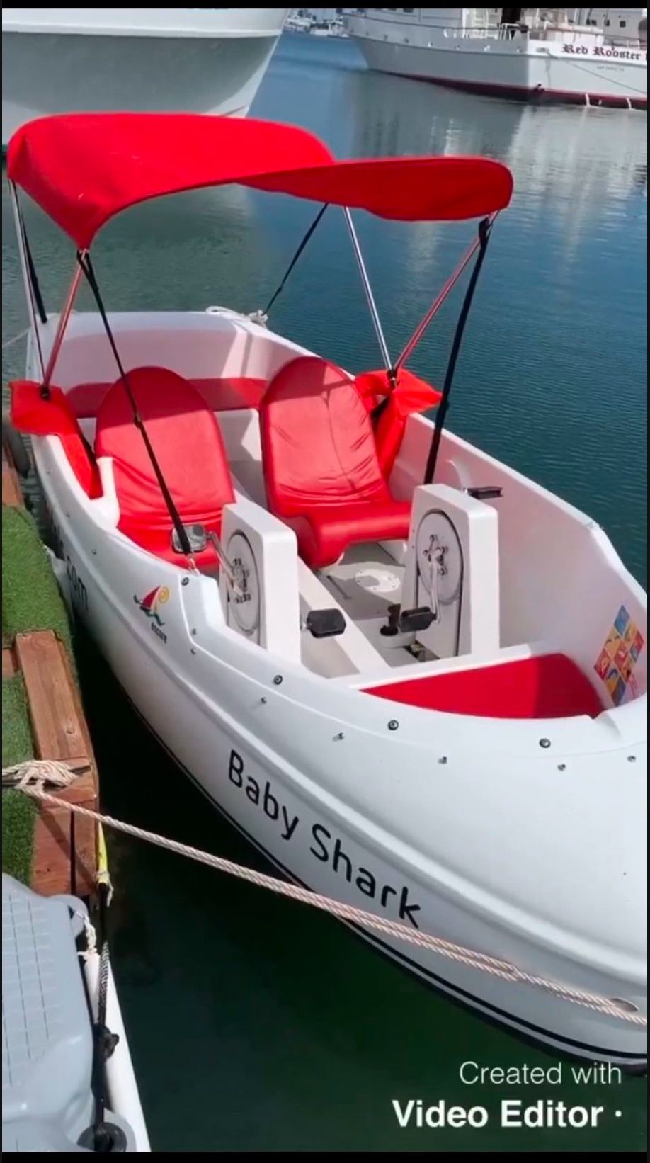 Pedal Boat For 4ppl Or 900lbs