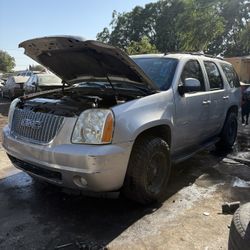 2007 GMC Yukon Part Out 