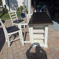 Farm Barn House Kitchen Table With Chairs Fast Sale