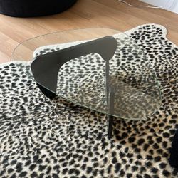 Noguchi-Style Glass Coffee Table – Sculptural Black Base 