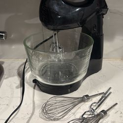 Stand/Hand Mixer Works great And Chopper