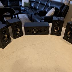 Wife Friendly Surround Speakers. Bookshelf size and plenty loud! 2 Fronts, 2 Rears, & Center.