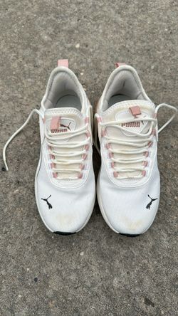 I Am Selling This PUMA SNEAKER 👟 used normal Wear good Condition 