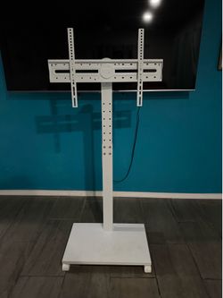 TV stand 32” - 75” (rolling)