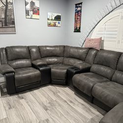 Large Sectional Couch (43rd Ave and McDowell)