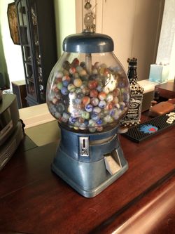 Vintage Silver King Five cent peanut machine