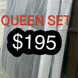 QUEEN MATTRESS WITH BOX SPRING