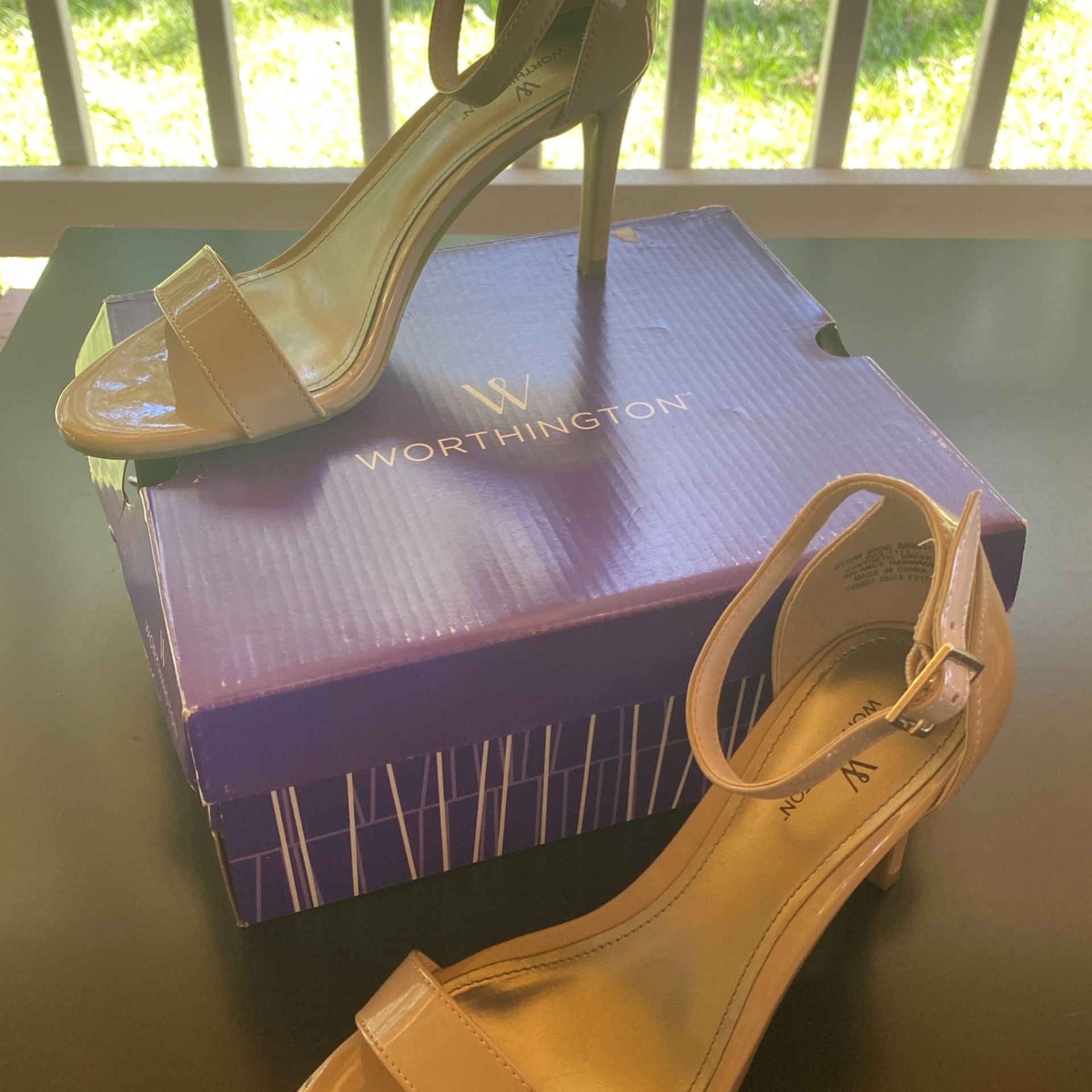 Worthington nude heels 2025